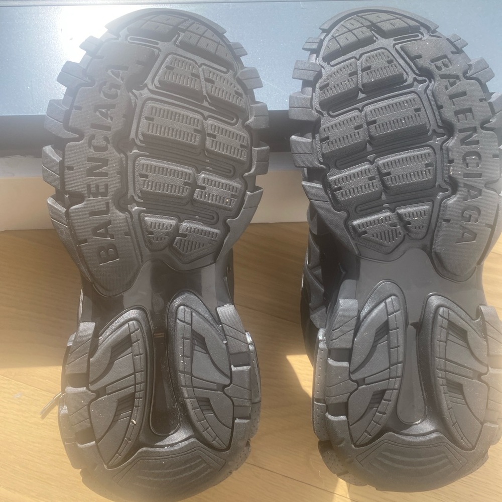 Balenciaga Track Runner Sneakers - Picture 2 of 6